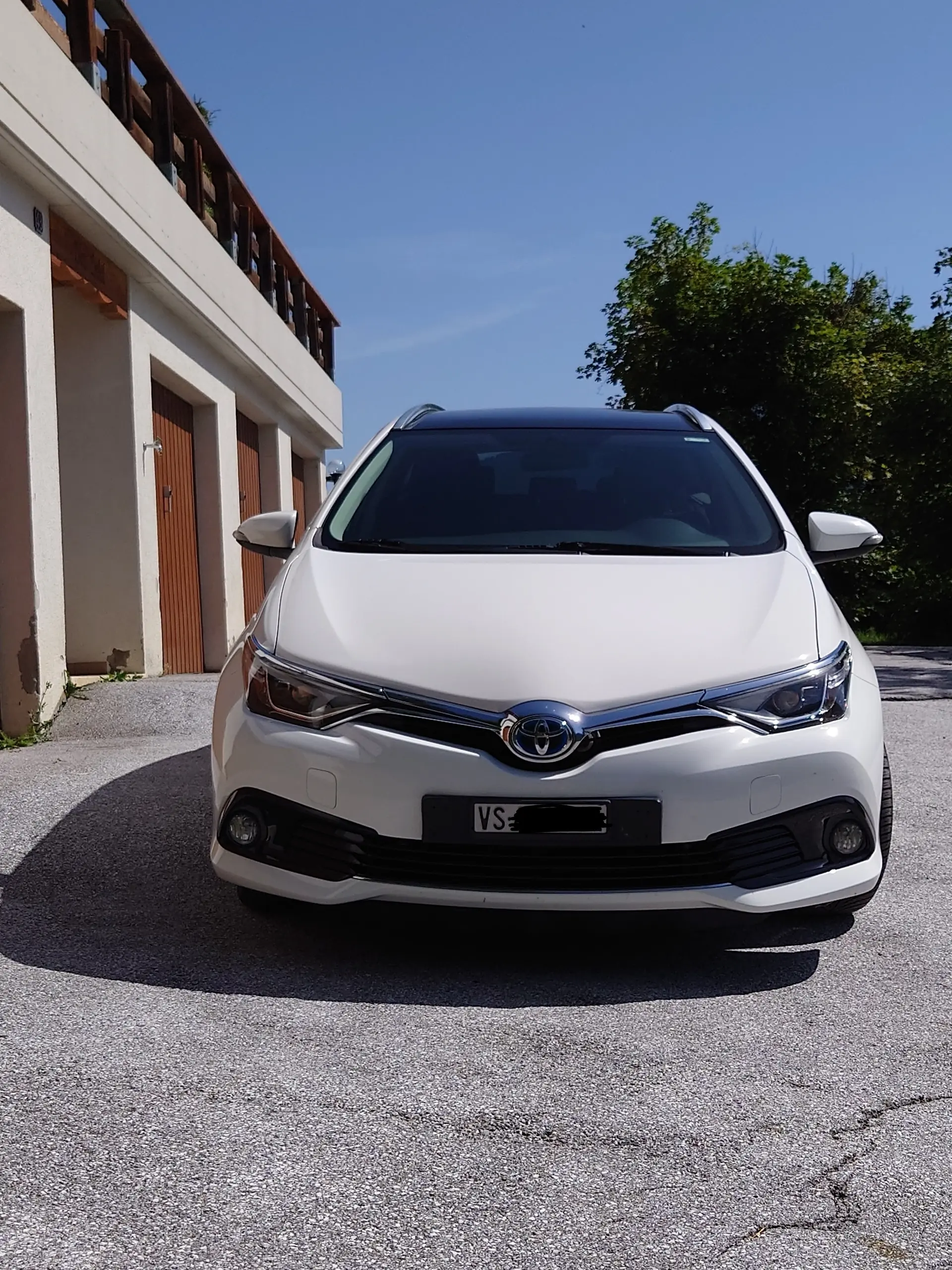 Toyota Auris 2016 occasion Hérémence — 2
