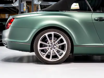 Bentley Continental Supersports Convertible 6.0 — Cabriolet sportif 630 ch, historique Bentley complet — Miniature 12