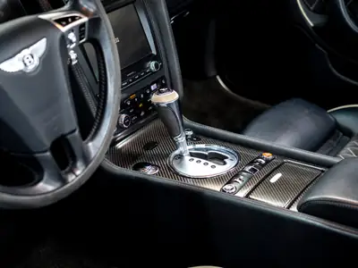 Bentley Continental Supersports Convertible 6.0 — Cabriolet sportif 630 ch, historique Bentley complet — Miniature 29