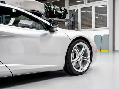 McLaren 12C MP4-12C Coupé — Supercar V8 626 ch, Historique complet, Rappels effectués — Miniatur 11