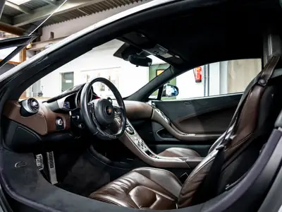 McLaren 12C MP4-12C Coupé — Supercar V8 626 ch, Historique complet, Rappels effectués — Miniatur 15