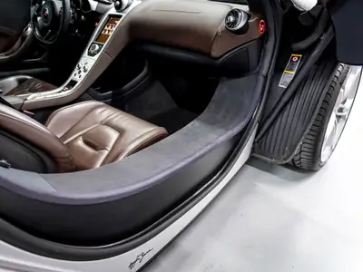 McLaren 12C MP4-12C Coupé — Supercar V8 626 ch, Historique complet, Rappels effectués — Miniatur 21