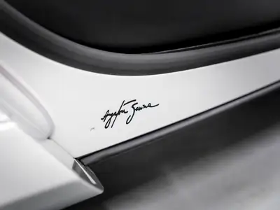 McLaren 12C MP4-12C Coupé — Supercar V8 626 ch, Historique complet, Rappels effectués — Miniatur 22