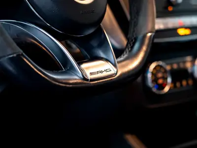 Mercedes-Benz GLE 63 AMG Coupé — Performance 585 ch, design musclé, kilométrage maîtrisé — Miniatur 16