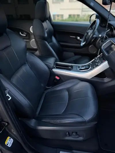 Land Rover Range Rover Evoque 2.0 SD4 SE — SUV compact diesel, 4x4 polyvalent, 162'000 km — détail