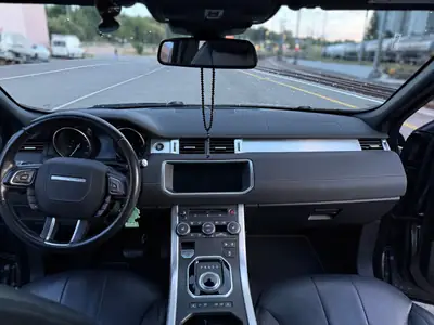 Land Rover Range Rover Evoque 2.0 SD4 SE — SUV compact diesel, 4x4 polyvalent, 162'000 km — intérieur