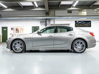 Maserati Ghibli S Q4 — Berline de prestige 430 ch, 38'000 km seulement — Innenraum