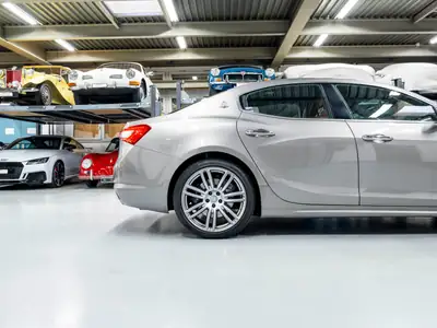 Maserati Ghibli S Q4 — Berline de prestige 430 ch, 38'000 km seulement — Miniatur 12