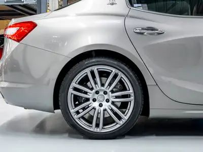 Maserati Ghibli S Q4 — Berline de prestige 430 ch, 38'000 km seulement — Miniatur 11