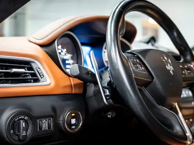 Maserati Ghibli S Q4 — Berline de prestige 430 ch, 38'000 km seulement — Miniatur 14