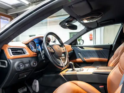 Maserati Ghibli S Q4 — Berline de prestige 430 ch, 38'000 km seulement — Miniatur 13
