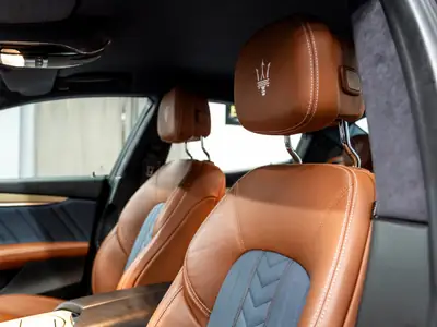 Maserati Ghibli S Q4 — Berline de prestige 430 ch, 38'000 km seulement — Miniatur 17