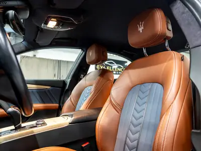 Maserati Ghibli S Q4 — Berline de prestige 430 ch, 38'000 km seulement — Miniatur 16