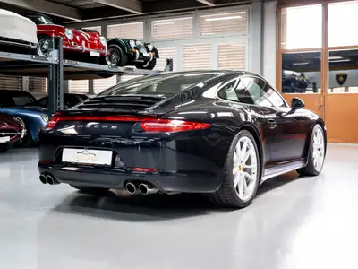 Porsche 911 Carrera 4 PDK 2015 — Coupé sportif légendaire, full options origine Suisse — Detail