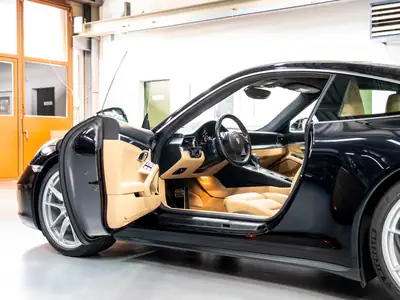 Porsche 911 Carrera 4 PDK 2015 — Coupé sportif légendaire, full options origine Suisse — Miniatur 18