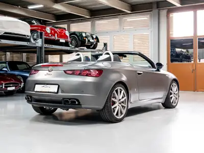 Alfa Romeo Spider 1.8 TBi — Cabriolet sportif serie spéciale Italia Independent, 61000 km — Miniatur 22
