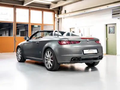 Alfa Romeo Spider 1.8 TBi — Cabriolet sportif serie spéciale Italia Independent, 61000 km — Miniatur 24