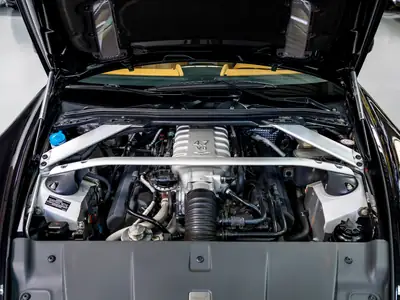 Aston Martin V8 Vantage 4.7 Sportshift — Coupé sportif britannique d'exception, 89 900 km — Miniature 29