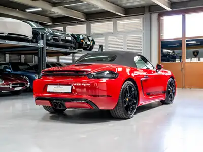 Porsche 718 Boxster 2.0 PDK — Cabriolet sportif, 300 ch, quasi neuf, 1 propriétaire — Detail