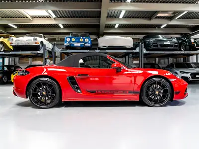 Porsche 718 Boxster 2.0 PDK — Cabriolet sportif, 300 ch, quasi neuf, 1 propriétaire — Armaturenbrett