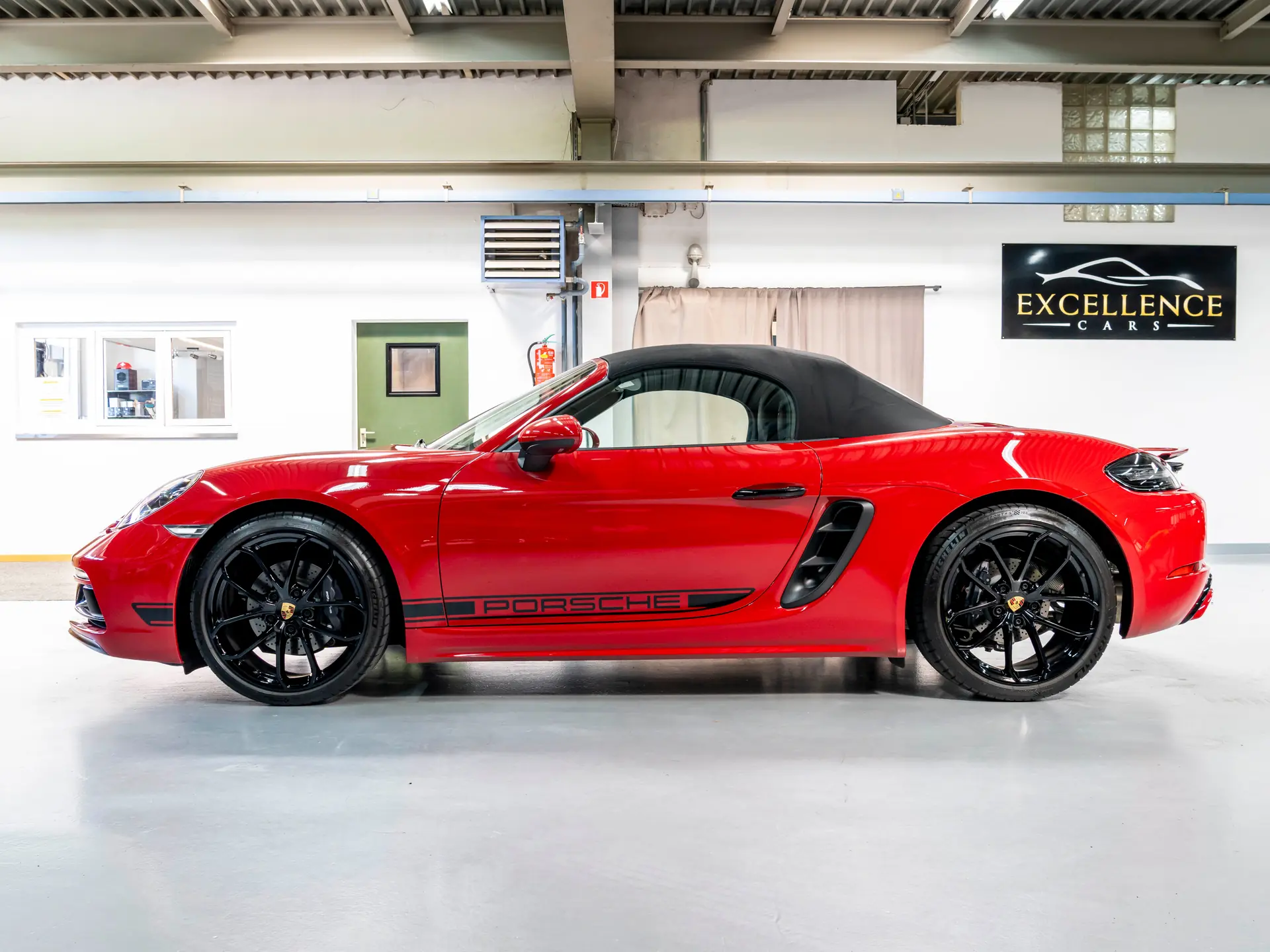 Porsche 718 Boxster Cayman 2024 occasion Remaufens — 4