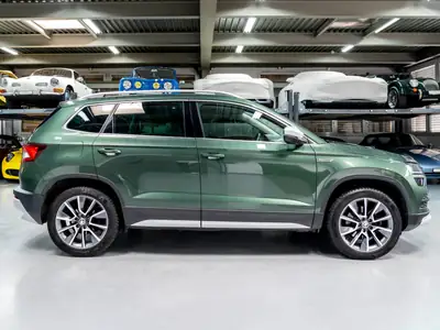 Skoda Karoq 1.5 TSI Scout 4x4 — SUV polyvalent, 4 roues motrices, un propriétaire — tableau de bord