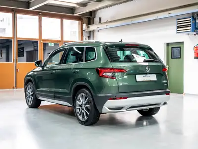 Skoda Karoq 1.5 TSI Scout 4x4 — SUV polyvalent, 4 roues motrices, un propriétaire — Miniature 8