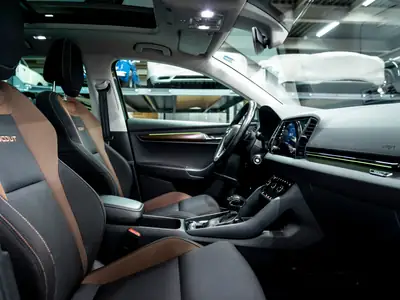 Skoda Karoq 1.5 TSI Scout 4x4 — SUV polyvalent, 4 roues motrices, un propriétaire — Miniature 25