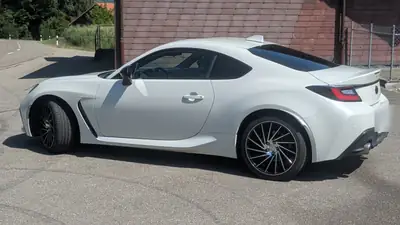 Toyota GR 86 2.4 Sport+ — Coupé sportif manuel, 234 ch de pur plaisir de conduite — Seitenansicht
