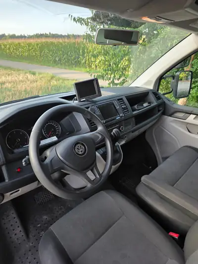 VW T6 TDI 2.0 DSG — Fourgon utilitaire robuste avec nacelle élévatrice intégrée — Miniature 12