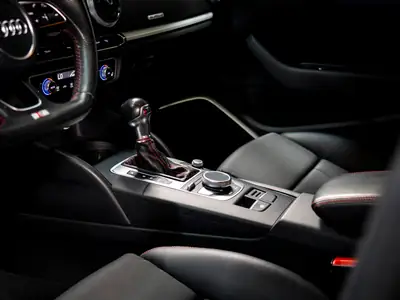 Audi S3 Sportback 2.0 TFSI quattro — 310 ch, transmission automatique, état impeccable — Miniatur 16