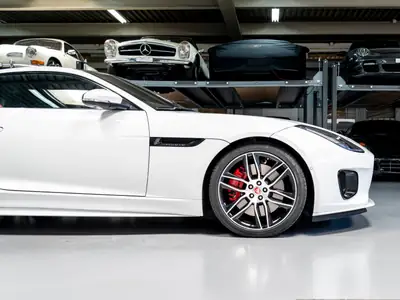 Jaguar F-Type Coupé 3.0 V6 S/C AWD — Superbe coupé sportif, moteur surcompressé 380 ch — Miniatur 10