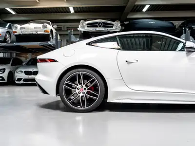 Jaguar F-Type Coupé 3.0 V6 S/C AWD — Superbe coupé sportif, moteur surcompressé 380 ch — Miniatur 11