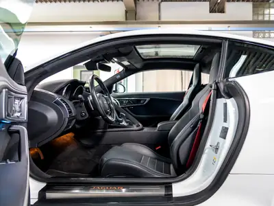 Jaguar F-Type Coupé 3.0 V6 S/C AWD — Superbe coupé sportif, moteur surcompressé 380 ch — Miniatur 19