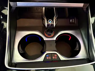 BMW X7 M50d 400 PS — SUV premium 6-places avec First Class et technologie laser — détail