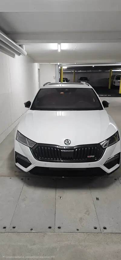 Skoda Octavia 2.0 TSI RS — Break sportif 245 ch, seulement 39 000 km — exterior view