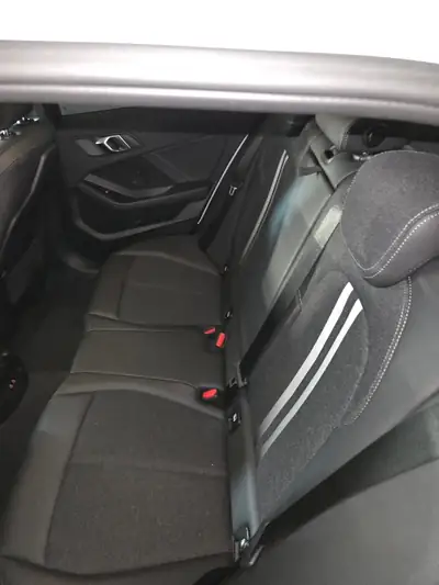 BMW 120d xDrive — Berline diesel performante, traction intégrale, expertisée — Miniature 7