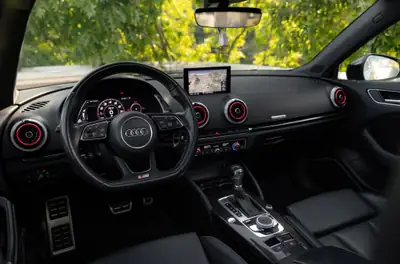 Audi S3 2.0 T FSI Quattro — Berline sportive 310 ch, transmission S-Tronic — Miniatur 12
