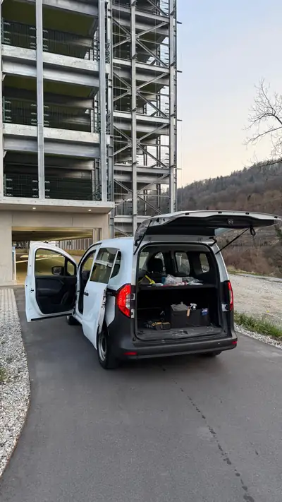 Mercedes-Benz Citan 2024 — Utilitaire compact fiable, 32 000 km, équipé Apple CarPlay — vista posteriore