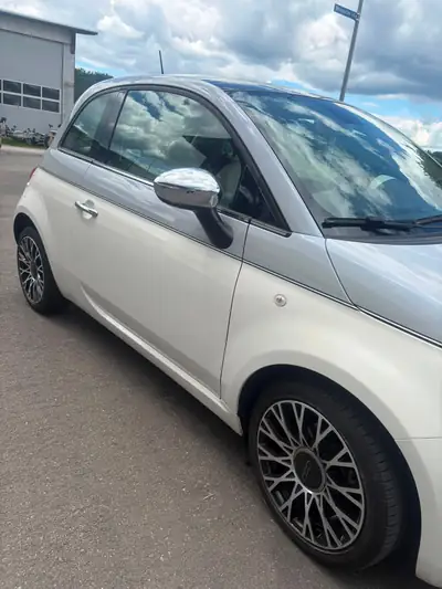 Fiat 500 0.9 TwinAir Collezione — Citadine iconique, ultra-économe et peu kilométrée — side view