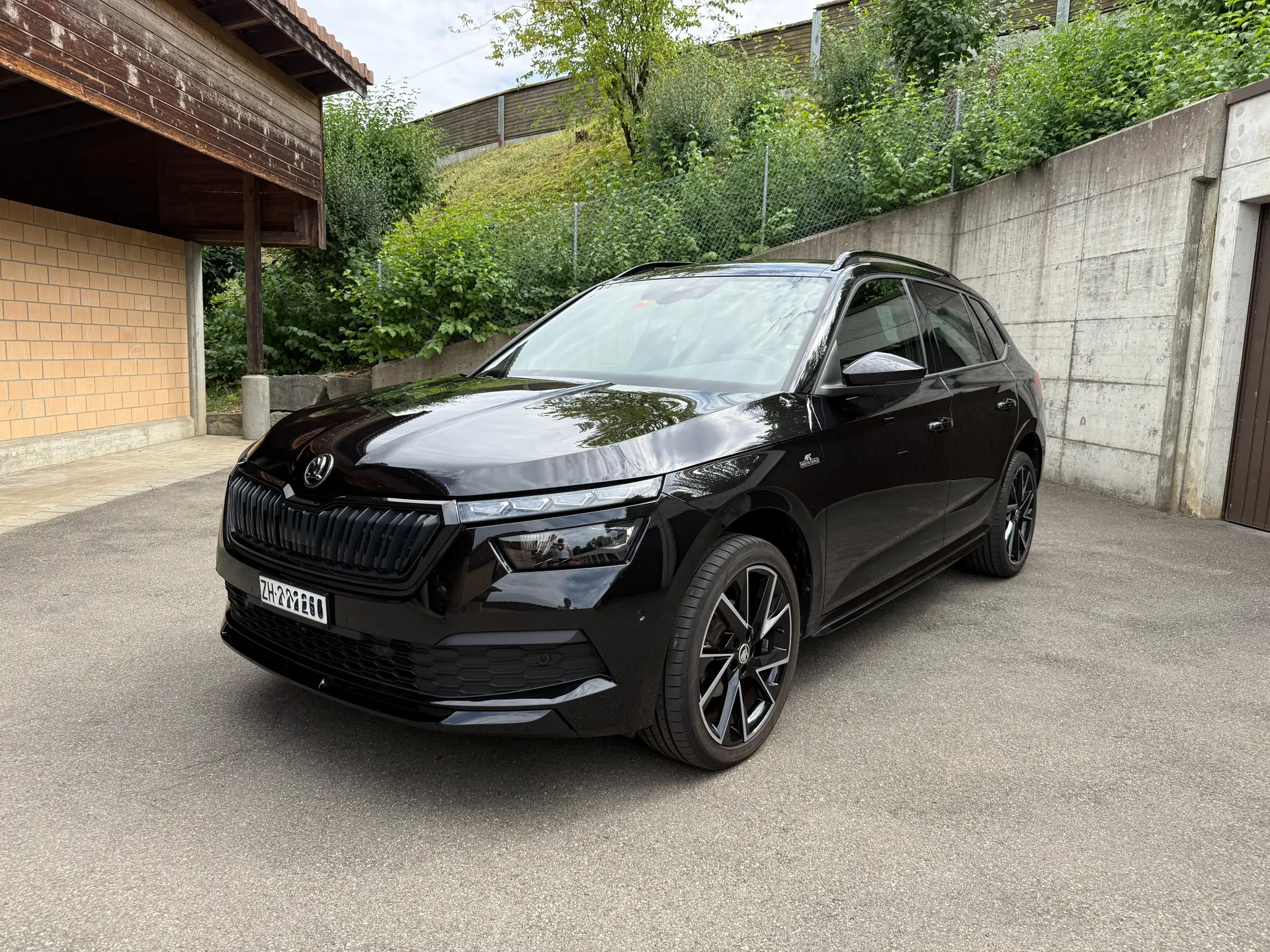 Skoda Kamiq 1.5 TSI Monte Carlo — SUV compact dynamique, seulement 32'000 km — Außenansicht