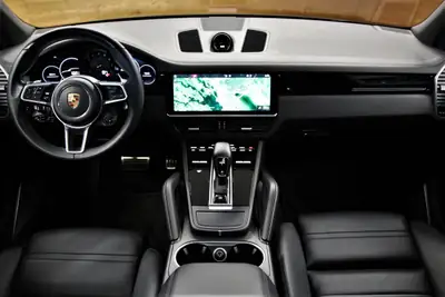 Porsche Cayenne 2.9 V6 S — SUV premium 440 ch, entretien récent, kilométrage autoroute — dashboard