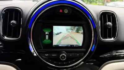 MINI Countryman Cooper ALL4 Steptronic — SUV compact polyvalent, traction intégrale et 112 000 km — Miniature 16