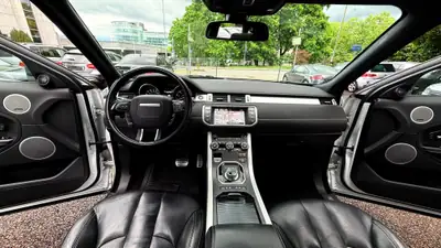 Range Rover Evoque 2.0 Si4 Dynamic — SUV compact premium, 4 roues motrices, entretien suivi — Miniature 9