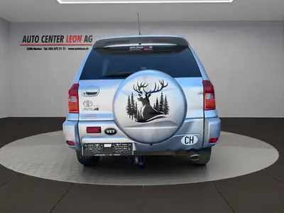 Toyota RAV-4 2.0 16V Linea Terra — SUV fiable des années 2000, attelage 1500 kg — tableau de bord