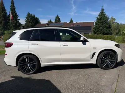 BMW X5 xDrive45e M Sport — Hybride rechargeable, batterie 97%, première main — cruscotto