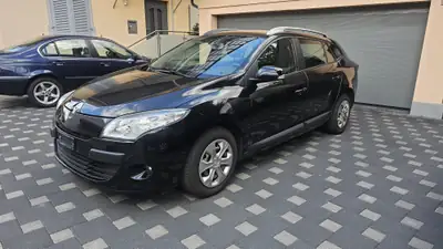 Renault Mégane Break 1.4 TCe — Spacieuse et économe, 163 000 km — exterior view