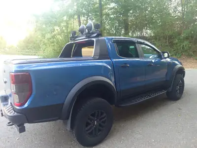 Ford Ranger 2.0 EcoBlue 4x4 Raptor — Pick-up surélevé avec tuning intégral et freinage sport — Detail