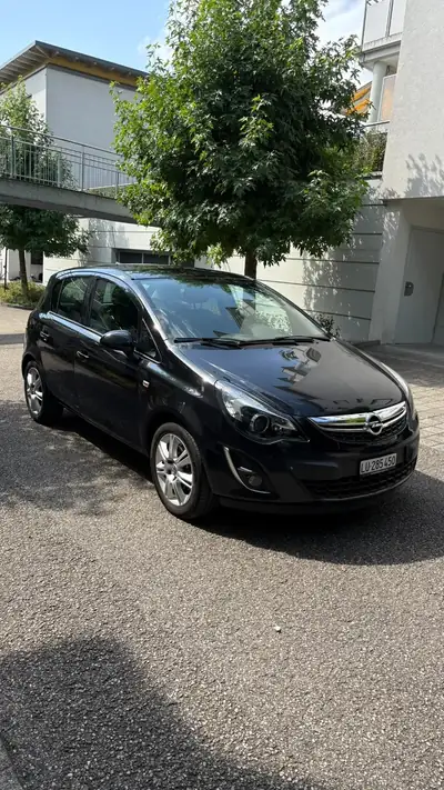 Opel Corsa 1.4T eFLEX Color Edition — Citadine dynamique, moteur turbo et faible kilométrage — vue extérieure