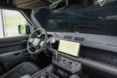 Land Rover Defender 90 V8 5.0 Carpathian Edition — Le SUV légendaire en version haute performance — Miniature 14